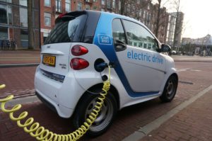 Carro eléctrico, el carro del futuro y del presente también